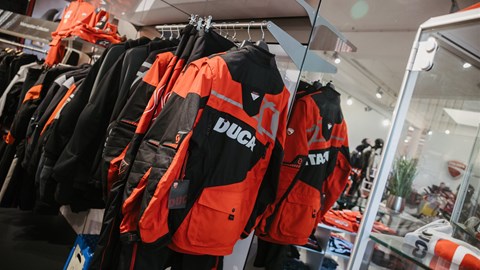 Bekleidung Bekleidung