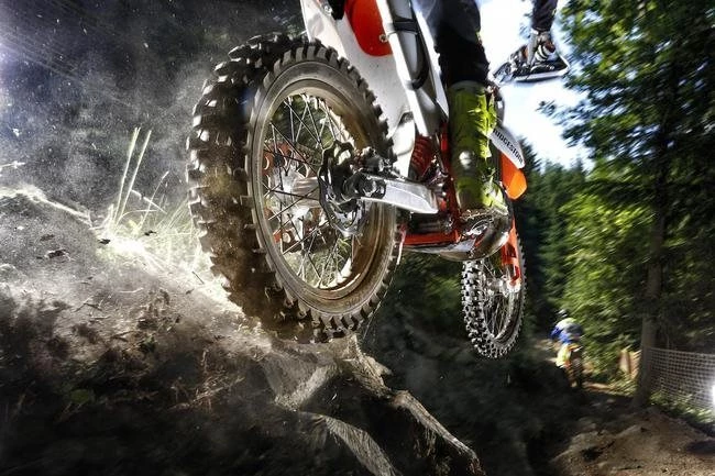 Bridgestone Cross Stützpunkt Bild 4: Bridgestone Cross Stützpunkt