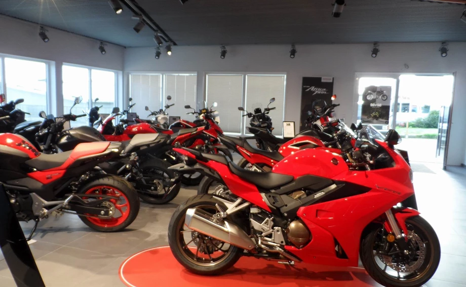 LOCATION Bild 2: LOCATION