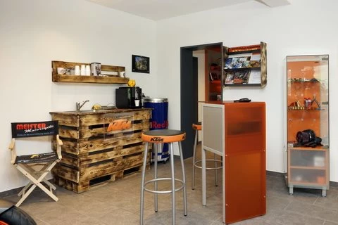 LOCATION Bild 3: LOCATION