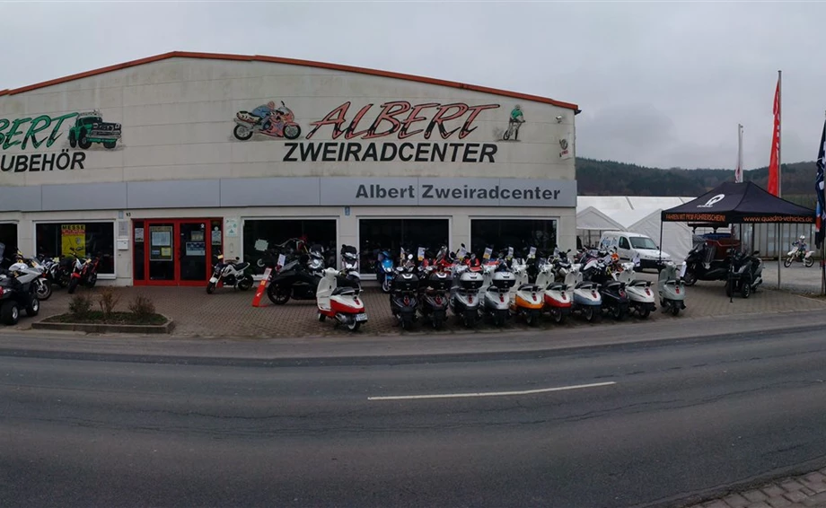 LOCATION Bild 1: LOCATION