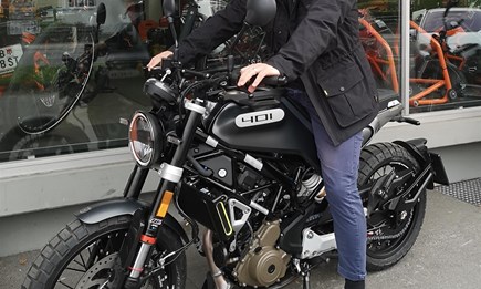 Fahrzeugübergabe Husqvarna