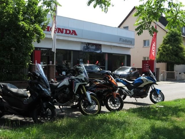 LOCATION Bild 2: LOCATION