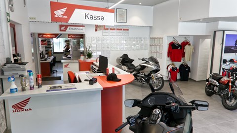 Verkaufsraum - Honda Dream Händler