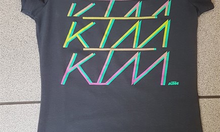 Girls V-Neck Tee S, M