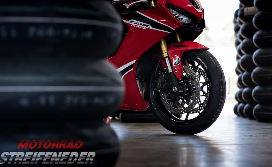 Honda Streifeneder Bild 12: Honda Streifeneder