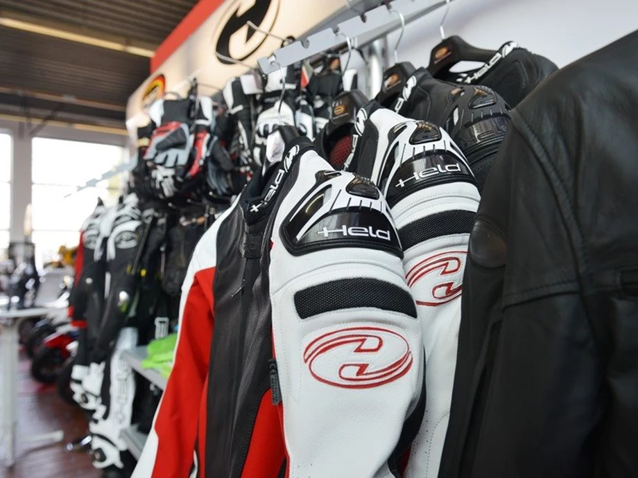 Motorradbekleidung bei MCA Bild 1: Motorradbekleidung bei MCA