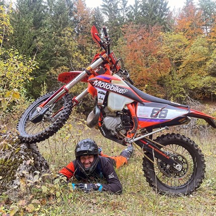 Philipp Bühler  auf einer KTM 300 EXC 2023
