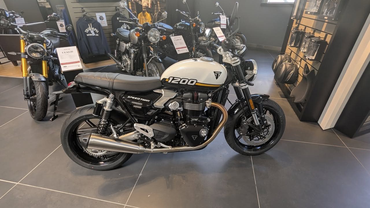 Vorschaubild für Post - Frisch eingetroffen : Speed Twin 1200