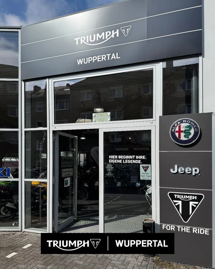 Vorschaubild für Post - Damit du nicht vor verschlossenen Türen stehst, unsere Öffnungszeiten an den Feiertagen: 🎃🎄🎆
✅ 31.10.25 - normal für euch geöffnet
🛑 01.11.25 - geschlossen
🛑 23.12.25 - 05.01.26 aufgrund von Betriebsferien geschlossen
Wir freuen uns auf euren Besuch!
#triumphmotorcycles #Feiertage #kommtrum #bikerlife