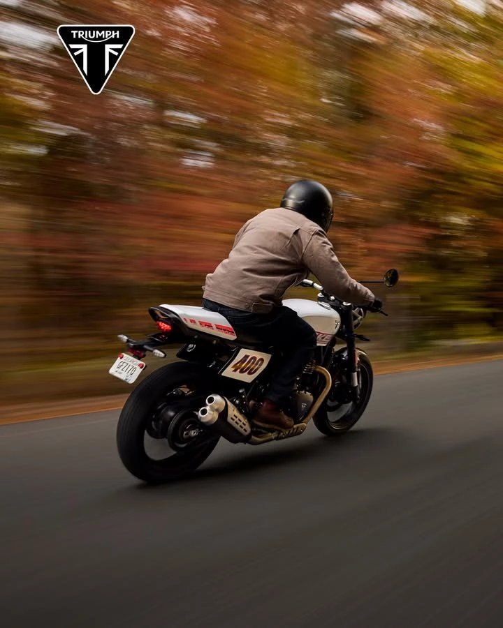 Vorschaubild für Post - Dieses Jahr wird gefahren. Viel.

Probefahren, Beratung und Verkauf bei Triumph Wuppertal in der Unterstraße 18-28
42107 Wuppertal oder unter www.triumph-wuppertal.de

#triumphmotorcycle #bikerlife #triumphdeutschland