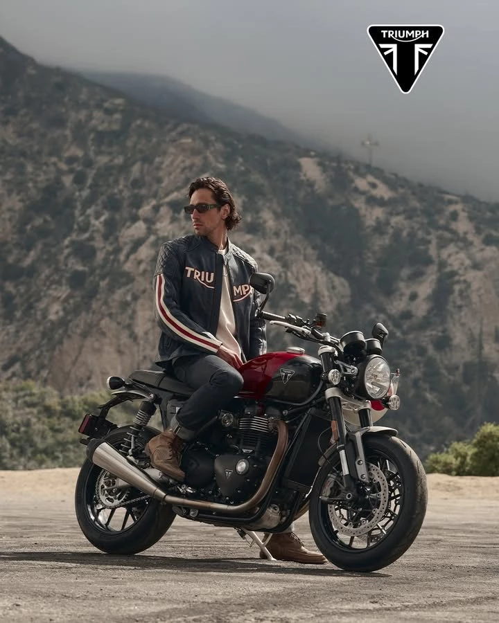 Vorschaubild für Post - Hast du die passende Jacke für den Start im Frühling?

Mit der Braddan Air Blue Jacke für Herren oder der Braddan Air Race Jacke für Damen kannst du nichts falsch machen!

Probefahren, Beratung und Verkauf bei Triumph Wuppertal in der Unterstraße 18-28
42107 Wuppertal oder unter www.triumph-wuppertal.de

#triumphmotorcycle #bikerlife #triumphdeutschland #braddanairblue #braddanairrace #stylischindenfrühling