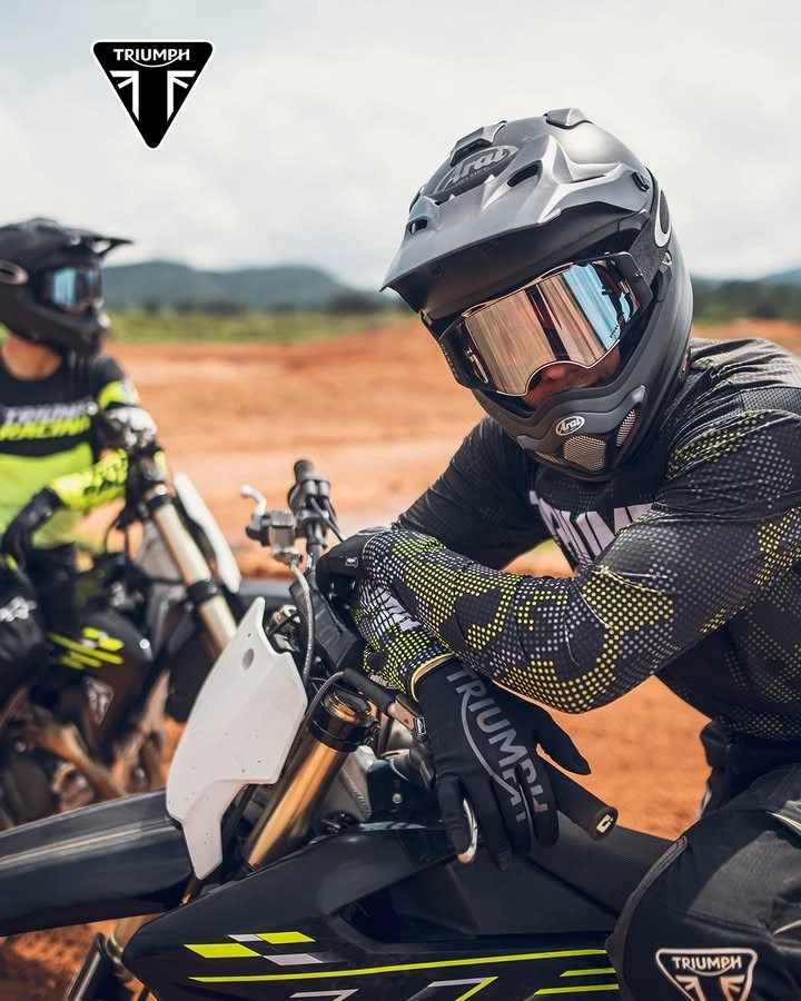 Vorschaubild für Post - Helm auf. Motor an. Jetzt zählt nur die Straße. 

Probefahren, Beratung und Verkauf bei Triumph Wuppertal in der Unterstraße 18-28
42107 Wuppertal oder unter www.triumph-wuppertal.de

#triumphmotorcycle #bikerlife #triumphdeutschland #helmauf #letsgo