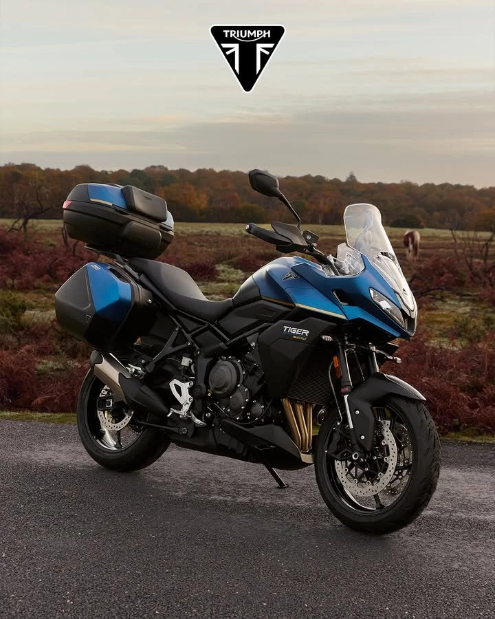 Vorschaubild für Post - Jede Tour zählt.

Es muss nicht immer die große Tour sein.

Manchmal reichen ein paar Kilometer, eine schöne Straße und das Gefühl von Freiheit auf der Tiger Sport 800 Tour.

Denn am Ende zählt nicht die Länge der Fahrt, sondern die Freude daran. 

Probefahren, Beratung und Verkauf bei Triumph Wuppertal in der Unterstraße 18-28
42107 Wuppertal oder unter www.triumph-wuppertal.de

#triumphmotorcycle #bikerlife #triumphdeutschland #letsgo #jedeTourzählt #TigerSport800Tour