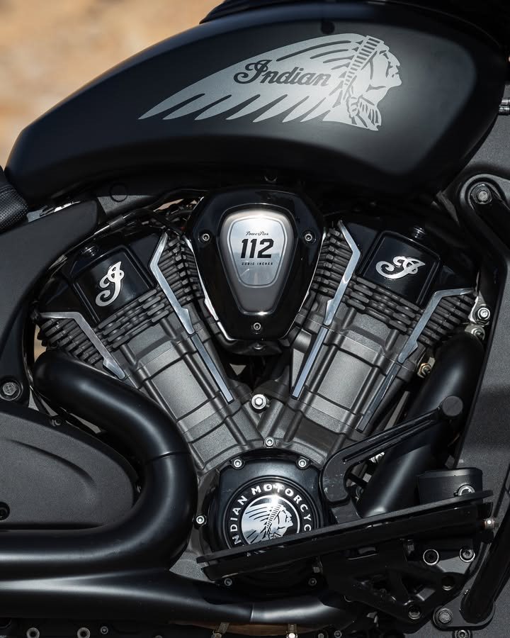 Vorschaubild für Post - Der PowerPlus 112 ist ein 1.834 ccm großer, flüssigkeitsgekühlter V-Twin-Motor, der sich unter den anspruchsvollsten Bedingungen im Rennsport bewährt hat. Der gleiche Motor, der die Konkurrenz mit größerem Hubraum auf dem Weg zum Sieg bei der MotoAmerica King of the Baggers 2024 dominierte, ist jetzt in allen PowerPlus-Modellen erhältlich. Am besten Ihr kommt vorbei und schaut Euch das an. #indianmotorcycle #powerplus112
