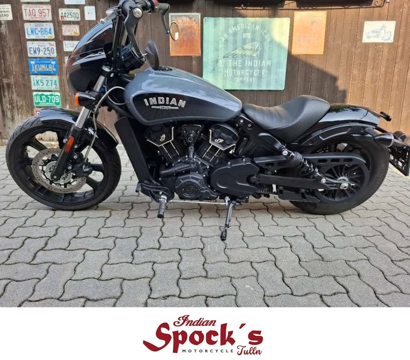 Vorschaubild für Post - Gebraucht - Indian Scout Rogue  2022

Hubraum: 1133 ccm
Leistung: 69 KW (94 PS)
Erstzulassung: 08.2022
Kilometer: 10914 km
Farbe: Stealth Gray 

Eine wünderschöne gepflegte Scout Rogue, kommt vorbei und seht sie euch an...

Preis in Österreich: € 14900.-
Nähere Infos unter: +43 664 3073413

#indianmotorcycle #spocksmotorcycles #indiantulln #spock #indianmotorcycleworld  #gebrauchtmotorräder #willhaben #zuverkaufen #gebraucht #gebrauchtkaufen #gebrauchtfahrzeuge #gebrauchtwagenhandel #verkaufenlernen

Mehr Infos zum Bike:
www.indian-tulln.at
www.spocks-motorcycles.at
