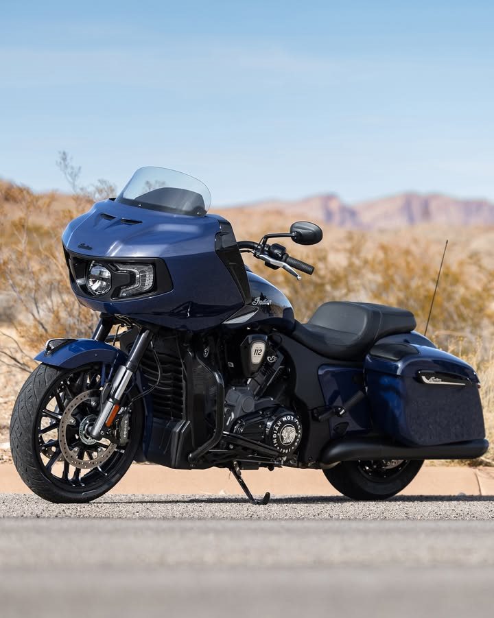 Vorschaubild für Post - Mit markanten Linien, Rennsport-DNA und einem Drehmoment von 181,4 Nm aus ihrem 112 PowerPlus V-Twin setzt die #IndianChallenger neue Maßstäbe für leistungsstarke Bagger.

#indianmotorcycle