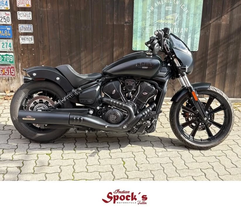Vorschaubild für Post - Gebraucht - Indian Sport Scout 2025

Hubraum: 1250 ccm
Leistung: 79 KW (105 PS)
Erstzulassung: 07.2024
Kilometer: 5210 km
Farbe: Black Smoke

Eine wünderschöne gepflegte Sport Scout mit wenigen Kilometer und mit Zubehör wie z.B.:  eine Jekill and Hyde Auspuffanlage....

Kommt vorbei und seht sie euch an...

Preis in Österreich: € 20900.-
Nähere Infos unter: +43 664 3073413

#indianmotorcycle #spocksmotorcycles #indiantulln #spock #indianmotorcycleworld  #gebrauchtmotorräder #willhaben #zuverkaufen #gebraucht #gebrauchtkaufen #gebrauchtfahrzeuge #gebrauchtwagenhandel #verkaufenlernen

Mehr Infos zum Bike:
www.indian-tulln.at
www.spocks-motorcycles.at