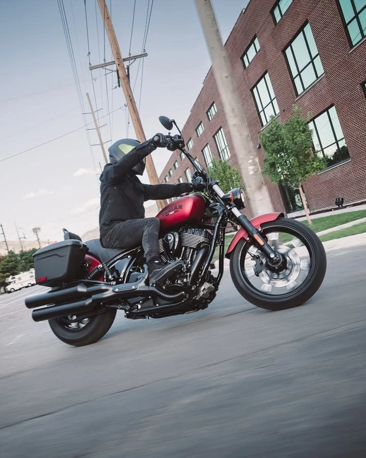 Vorschaubild für Post - Zeitloses Design und modernste Technologie in einem. 
Was haltet Ihr mal von einer Probefahrt?  #IndianChief #Indianmotorcycle