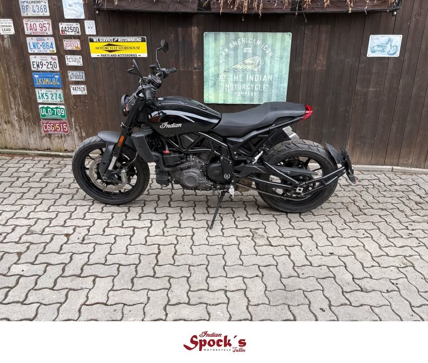 Vorschaubild für Post - Gebraucht: Indian FTR Base

Hubraum: 1202 ccm
Leistung: 88 KW (120 PS)
Erstzulassung: 08. 2020
Kilometer: 16747 km
Farbe: Black

Wir bieten hier eine gepflegte FTR Base, kommt vorbei und seht sie euch an...

Preis in Österreich: € 8.900.-

Nähere Infos unter: +43 664 3073413
#indianmotorcycle #spocksmotorcycles #indiantulln #spock #indianmotorcycleworld  #gebrauchtmotorräder #willhaben #zuverkaufen #gebraucht #gebrauchtkaufen #gebrauchtfahrzeuge #gebrauchtwagenhandel #verkaufenlernen

Mehr Infos zum Bike:
www.indian-tulln.at
www.spocks-motorcycles.at