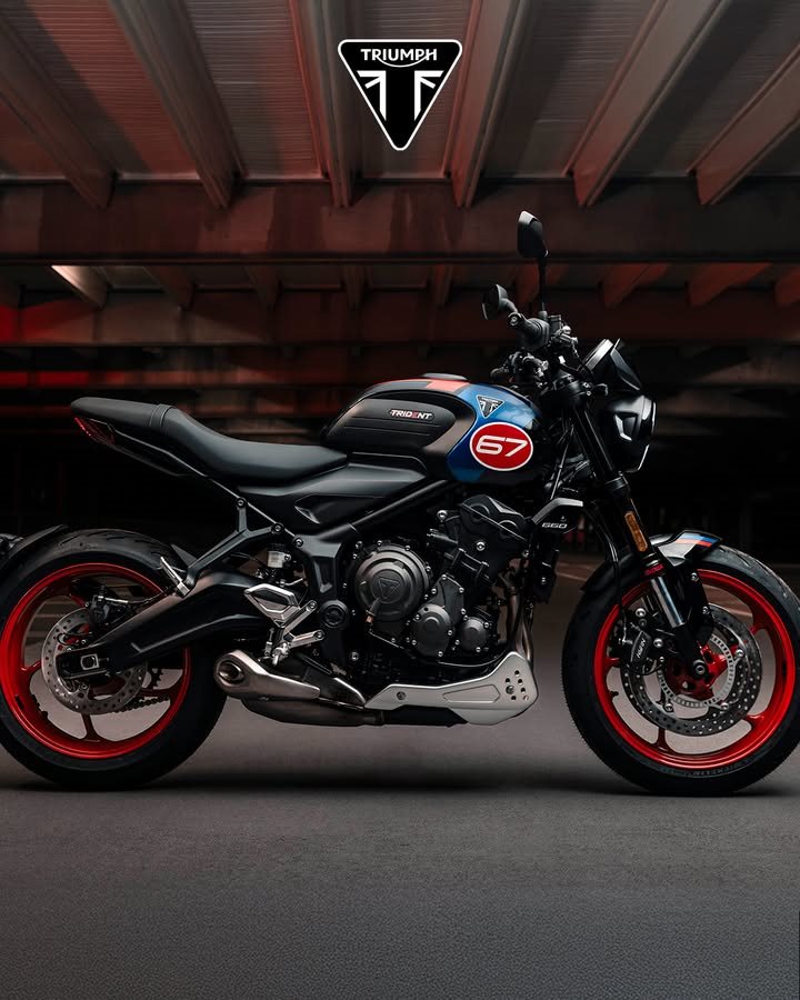 Vorschaubild für Post - Erste Fahrt erledigt? 

Wie wäre es mit einer nächsten Runde auf der Trident 660 Tribute?!

Zeig uns dein Bike in deiner Story!

#triumphmotorcycle #bikerlife #triumphdeutschland #Trident660Tribute