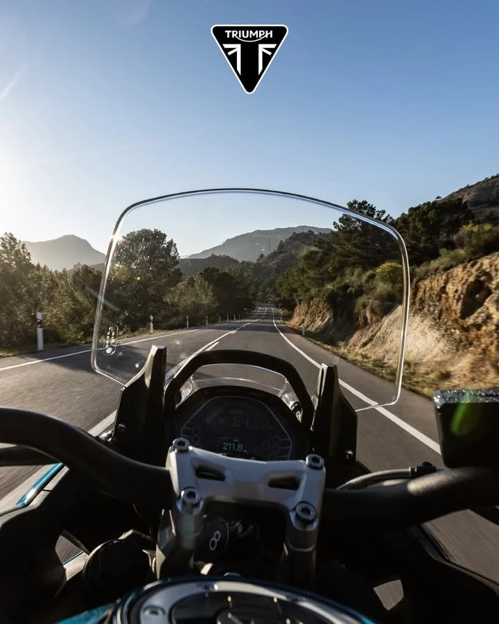 Vorschaubild für Post - Nur kurz fahren… kennt ihr das Gefühl wenn es euch immer weiter trägt? 

#triumphmotorcycle #bikerlife #triumphdeutschland #letsgo #immerweiter
