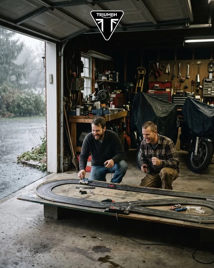 Vorschaubild für Post - Habt ihr Alternativen wenn es zu viel regnet? 

Holt ihr die Rennbahn raus oder wird das Bike geputzt?

#triumphmotorcycle #bikerlife #triumphdeutschland #letsgo #regen