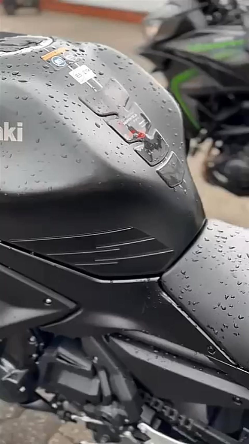 Vorschaubild für Post - 💚 Kompromisslos sportlich – die Kawasaki Ninja 650!

Du willst Fahrspaß, Agilität & Style? Dann ist die Ninja 650 genau dein Bike! 🏍️🔥

✔️ Jetzt bei uns im Verleih – testen, verlieben, durchstarten
✔️ Oder direkt kaufen – dein Einstieg in die Ninja-Welt!

👉 Nur im Bikerzentrum Berentelg in Meppen

#KawasakiNinja650 #RideGreen #Motorradverleih #Motorradverkauf #Berentelg #Meppen #SupersportStyle #bikerlife #instabike #bikedaily #biker #onroad