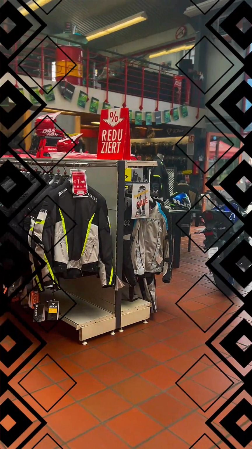 Vorschaubild für Post - 🏍️ Deine Leidenschaft fürs Fahren beginnt nicht erst auf der Straße – sie beginnt im Bikerzentrum Berentelg!
➡️ Über 750 m² vollgepackt mit Motorradbekleidung, Top-Marken und kompetenter Beratung von echten Motorradfans.
🧭 Ob du schon lange fährst oder gerade startest – wir statten dich aus.
📍 Besuche uns in Meppen oder schau online vorbei: www.bikerzentrum-berentelg.de

Bikerzentrum Berentelg – Erleben. Anziehen. Losfahren.

#BikerzentrumBerentelg #Motorradbekleidung #Motorradfreunde #Meppen #Bikerliebe #MotorradFans #instabike #bikedaily #biker #bikelove #berentelg #onroad