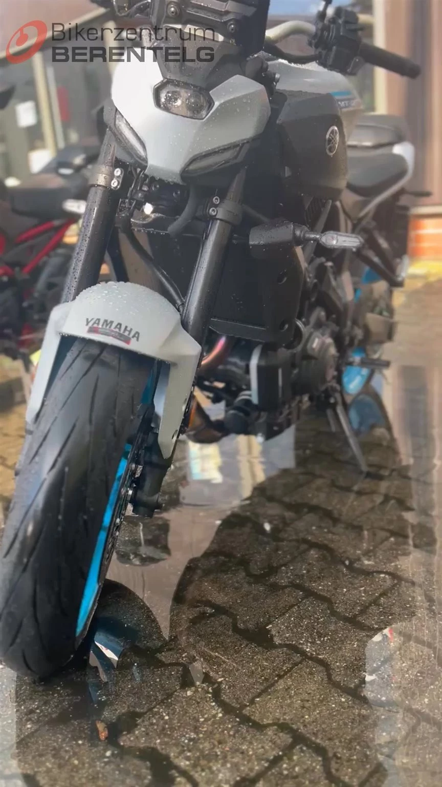 Vorschaubild für Post - 🌧️✨ Trotz Regen – ein voller Erfolg! ✨🌧️

Die Regale haben wieder Platz, danke für eure Unterstützung. 🛒❤️

Jetzt heißt es: Wieder Auffüllen! 🚚📦

👉 Danke an alle, die dabei waren!

#bikerzentrumberentelg #meppen #berentelg #750qmbikerparadies #biker #bikedaily #rentabike #testride #onroad #RideSafe