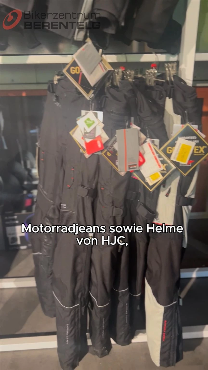 Vorschaubild für Post - 🍂 Herbst-Deals im Bekleidungsshop! 🍂
Nur noch bis zum 31.10. – sichert euch 20% Rabatt auf:
🧥 Textil- & Lederbekleidung von MACNA, Difi & Dane
🧤 Handschuhe, Motorradjeans &
🪖 Helme von HJC, LS2 & Shoei
👉 Sogar auf bereits reduzierte Artikel!
Kommt vorbei und holt euch euren Mega-Deal, bevor der Herbst vorbei ist! 💥

 #bikerzentrumberentelg #berentelg #emsland #750qmbikerparadies #motorradbekleidung #satterabatte #SuperDeals #motorrad #meppen