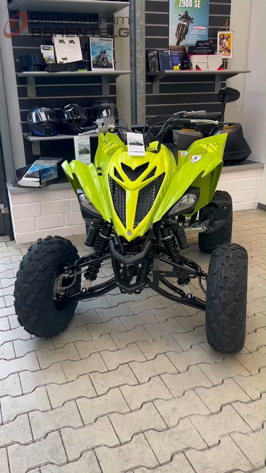 Vorschaubild für Post - Diese Woche in unserer Bikegalerie 🏍️

Yamaha YFM700R SE
• 50 km
• 38 kW (52 PS) | 686 ccm
• Erstzulassung: 12/2025
Modern, kraftvoll und nahezu neuwertig.

Yamaha SR 500 (48T) – Klassiker
• 42.945 km
• 20 kW (27 PS) | 495 ccm
• Erstzulassung: 03/1989
Zeitlos, charakterstark und legendär.

👉 Vorbeikommen, anschauen, verlieben.

#bikegalerie #yamaha #bikerzentrumberentelg #meppen #emsland #motorrad #quads