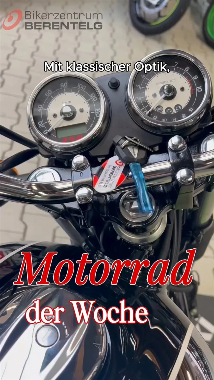 Vorschaubild für Post - 🏍️ Neu bei uns: Meguro S1 (2026) 🖤
Die neue Meguro S1 bringt das legendäre Fahrgefühl klassischer Meguro-Modelle zurück – mit authentischer Sitzposition, charaktervollem Auspuffsound und einem Fahrerlebnis, das Liebhaber traditioneller Motorräder sofort begeistert. Inspiriert von der originalen Kawasaki 250 Meguro SG und geprägt vom ikonischen schwarz-verchromten Tankdesign, ist sie der perfekte Einstieg in die Welt von Meguro.
👉 100 Jahre Tradition, zeitloser Stil und pure Emotion – die Meguro S1 liegt auch 2026 voll im Trend.

#KawasakiDeutschland #MeguroS1 #motorradderwoche #bikerzentrumberentelg #motorrad #motorradliebe