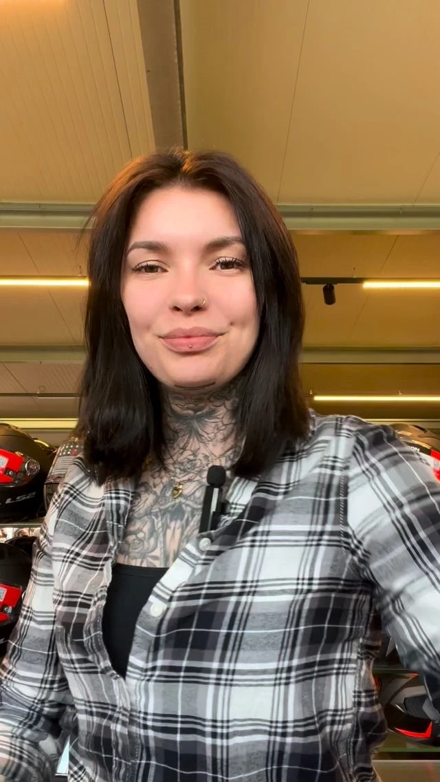 Vorschaubild für Post - Drachenfest 2026

Wir haben Bock, wir wollen starten! 
BTW, die outtakes sind Goldwert🥲#bikerzentrumberentelg #kawasaki #yamaha #bikelove