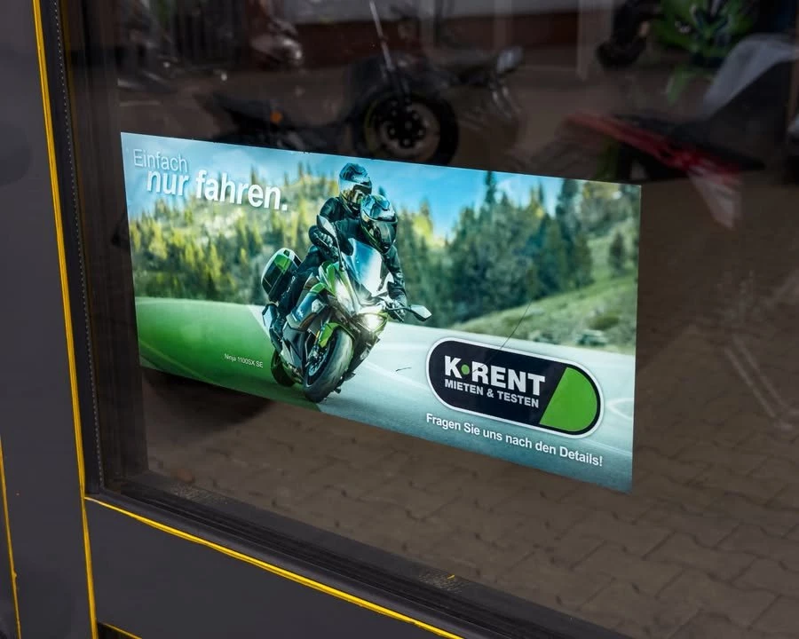 Vorschaubild für Post - Top-Deals für junge Gebrauchte – jetzt bei uns! ✅
Aus allen Klassen, wenige Kilometer, Spitzenpreis. – jetzt bei uns mieten & testen. Kein Kauf, kein Risiko. Nur du und die Straße. 
Frag uns nach den Details zum K·RENT Programm! ⬇️