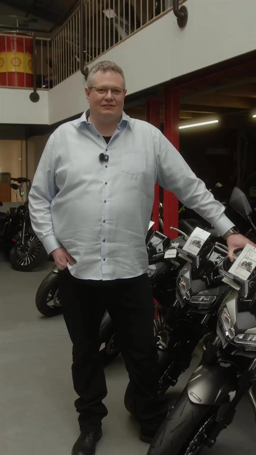 Vorschaubild für Post - Bei uns kaufst du nicht einfach nur ein gebrauchtes Motorrad – du kaufst es richtig. 🏍️🔧
Jedes Bike geht vor der Übergabe noch einmal durch unsere Werkstatt: gründlicher Check, Kontrolle aller wichtigen Punkte und erst dann kommt es zu dir.
👉 Damit du sorglos losfahren kannst, wenn du es mit nach Hause nimmst.
📍 Bikerzentrum Berentelg
💬 Dein nächstes Motorrad wartet schon auf dich!
Jetzt vorbeikommen und dein gebrauchtes Traumbike sichern! 🏍️💨

Oder klick den Link in der Bio.

#BikerzentrumBerentelg #Motorrad #BikeLife #Motorradliebe #Biker #Motorcycle #BikeShop #Motorradkauf #RideNow #Bikelovers #TwoWheels #MotorcycleLife #Streetbike #Sportbike #TouringBike #Enduro #CustomBike #RideSafe #MotoGermany #BikeSeason