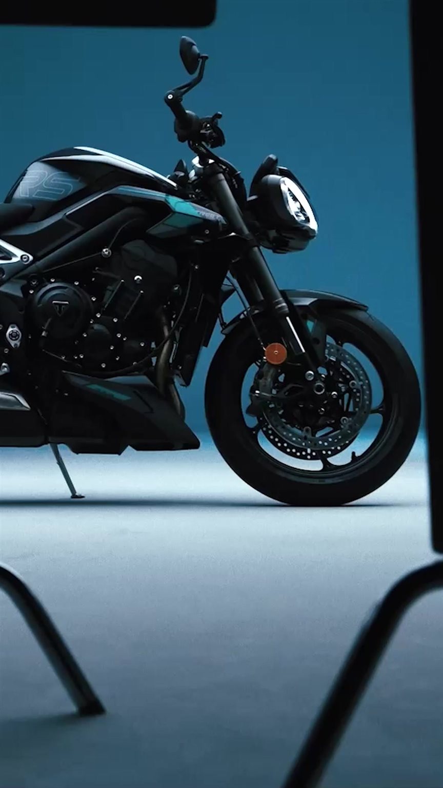Vorschaubild für Post - Neue Farben braucht die Straße: Kennst du schon unsere aktuellen Varianten? 
In unserem Showroom findest du eine große Auswahl, komm vorbei!

🔗 www.triumph-neureichenau.de