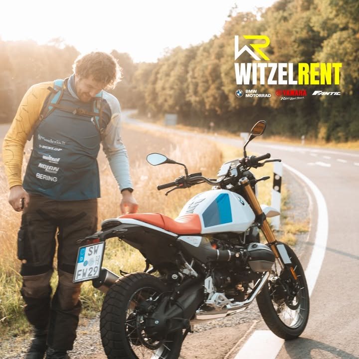 Vorschaubild für Post - 𝐌𝐢𝐞𝐭𝐞𝐧. 𝐂𝐫𝐮𝐢𝐬𝐞𝐧. 𝐆𝐫𝐢𝐧𝐬𝐞𝐧. – Jetzt bei Witzel𝐑𝐞𝐧𝐭!
Du suchst keine Maschine.
Du suchst ein Gefühl.

Die neue 𝐁𝐌𝐖 𝐑 𝟏𝟐 𝐆/𝐒 ist genau das: ein Statement auf zwei Rädern.
🔧 Vintage‑Design trifft moderne Technik.
🔥 1.170 cm³ Boxer‑Power.
🌍 Bereit für die Landstraße. Bereit fürs Abenteuer. Bereit für dich.

Und das Beste? 👉 𝐁𝐞𝐢 𝐮𝐧𝐬 𝐤𝐚𝐧𝐧𝐬𝐭 𝐝𝐮 𝐬𝐢𝐞 𝐣𝐞𝐭𝐳𝐭 𝐦𝐢𝐞𝐭𝐞𝐧.
Ob Tagestrip, Wochenendtour oder einfach: raus aus dem Alltag und rein ins Grinsen. Einfach reservieren, Helm auf, Emotion starten.💪

#WitzelRent #BMWR12GS #MietenCruisenGrinsen #BoxerLove #RetroAbenteuer #RausAufZweiRädern #GrinsenInklusive #BMWHeritage #RideWitzel