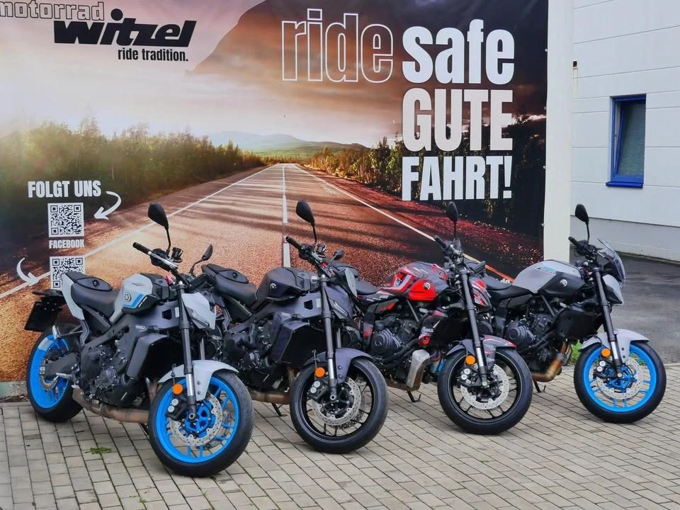 Vorschaubild für Post - 🚨 Der Verkauf unserer Vorführfahrzeuge 2025 hat begonnen! 🚨
Yamaha MT-09 und MT-07 – wahlweise mit klassischem Schaltgetriebe & Quickshifter oder als Vollautomatik.

✔️ Auf Wunsch mit individuellem Design-Kit – du entscheidest!
✔️ Top-Preise & Zustand wie neu – nur für kurze Zeit verfügbar.

Schnapp dir jetzt dein Bike und sichere dir dein Highlight! 🚀

👉 Alle Angebote findest du auf unserer offiziellen Seite.

#mt07 #mt09 #automatikgetriebe #schnäppchensichern #Probefahrt #vorführer #yamahamotorcycles