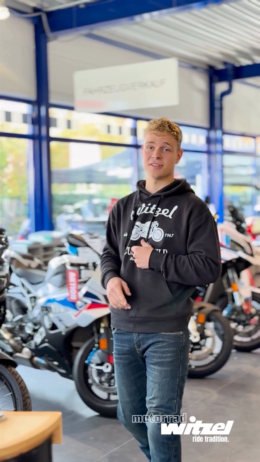 Vorschaubild für Post - 🔥 𝐉𝐞𝐭𝐳𝐭 𝐳𝐮𝐠𝐫𝐞𝐢𝐟𝐞𝐧 & 𝐝𝐮𝐫𝐜𝐡𝐬𝐭𝐚𝐫𝐭𝐞𝐧! 🔥
Profitiere von unseren unschlagbaren Aktionen auf Vorführfahrzeuge 🏍️
Sichere dir dein Traumbike – top gepflegt, sofort verfügbar und zu einem Preis, der dich grinsen lässt 😎
Aber nur solange der Vorrat reicht!
Also: Reinschauen, verlieben, losfahren! 🚀
#Motorradliebe #Vorführfahrzeug #Traumbike #MotorradWitzel #Angebot #Motorrad #BikeLife #Deal #RideWithPassion #MotorradWitzel