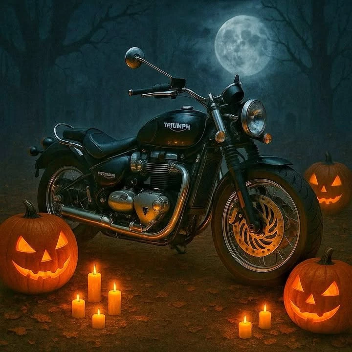 Vorschaubild für Post - HALLOWEEN & SHOWROOM-SONNTAG!

Heute gibt’s ein bisschen Halloween-Zauber – dank etwas KI-Magie 🎨.

🎃Die Kürbisse glühen, der Mond scheint – und unser Showroom? Der leuchtet am Sonntag (Allerheiligen, 1.11.) auch!

🕚☕️ Von 11–16 Uhr ist in Paderborn geöffnet – schaut vorbei, bringt Zeit mit, um euch bei einer leckeren Tasse Kaffee, einem Cappuccino oder einer heißen Schokolade in Ruhe die neuesten Modelle anzuschauen!

Wir freuen uns immer über Deinen Besuch! 👋🤗

#HappyHalloween #triumph #triumphgermany  #beckertiemannmotorrad  #kigenerierterinhalt