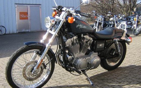 Gebrauchtmotorrad Harley-Davidson Sportster XL 883 C Custom - Bild 5