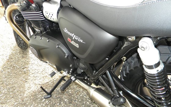 Gebrauchtmotorrad Triumph Street Twin - Bild 10