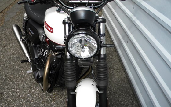 Gebrauchtmotorrad Triumph Street Twin - Bild 8