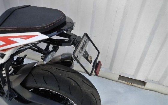 Motorrad Occasion KTM 1290 Super Duke R - Bild 5