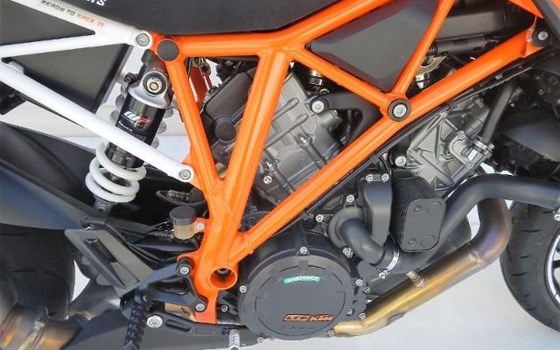 Motorrad Occasion KTM 1290 Super Duke R - Bild 7