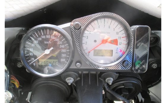 Gebrauchtmotorrad Suzuki TL 1000 R - Bild 11 Gebrauchtmotorrad Suzuki TL 1000 R - Bild 11
