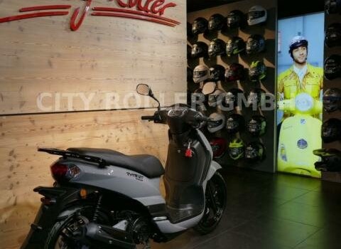 Neufahrzeug Peugeot Tweet 125 - Bild 10