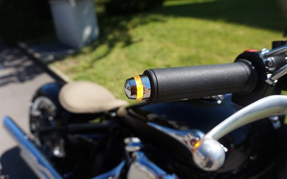 Motorrad Occasion Kawasaki VN 900 Classic - Bild 10