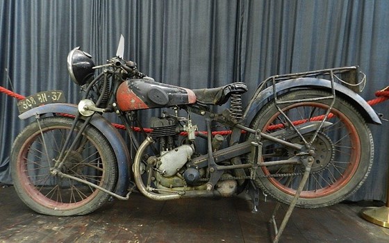 Gebrauchtmotorrad Peugeot P108 - Bild 1 Gebrauchtmotorrad Peugeot P108 - Bild 1